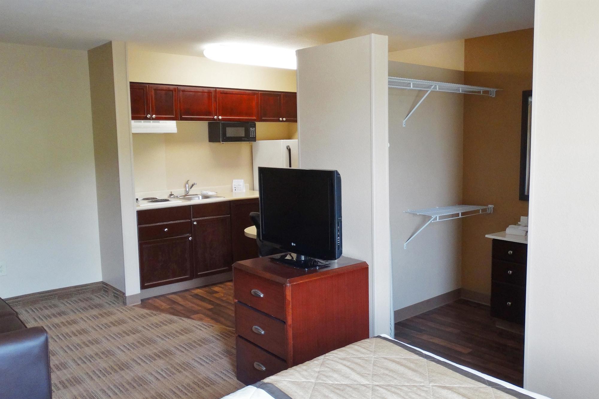Extended Stay America Suites - Dallas - Vantage Point Dr Екстериор снимка