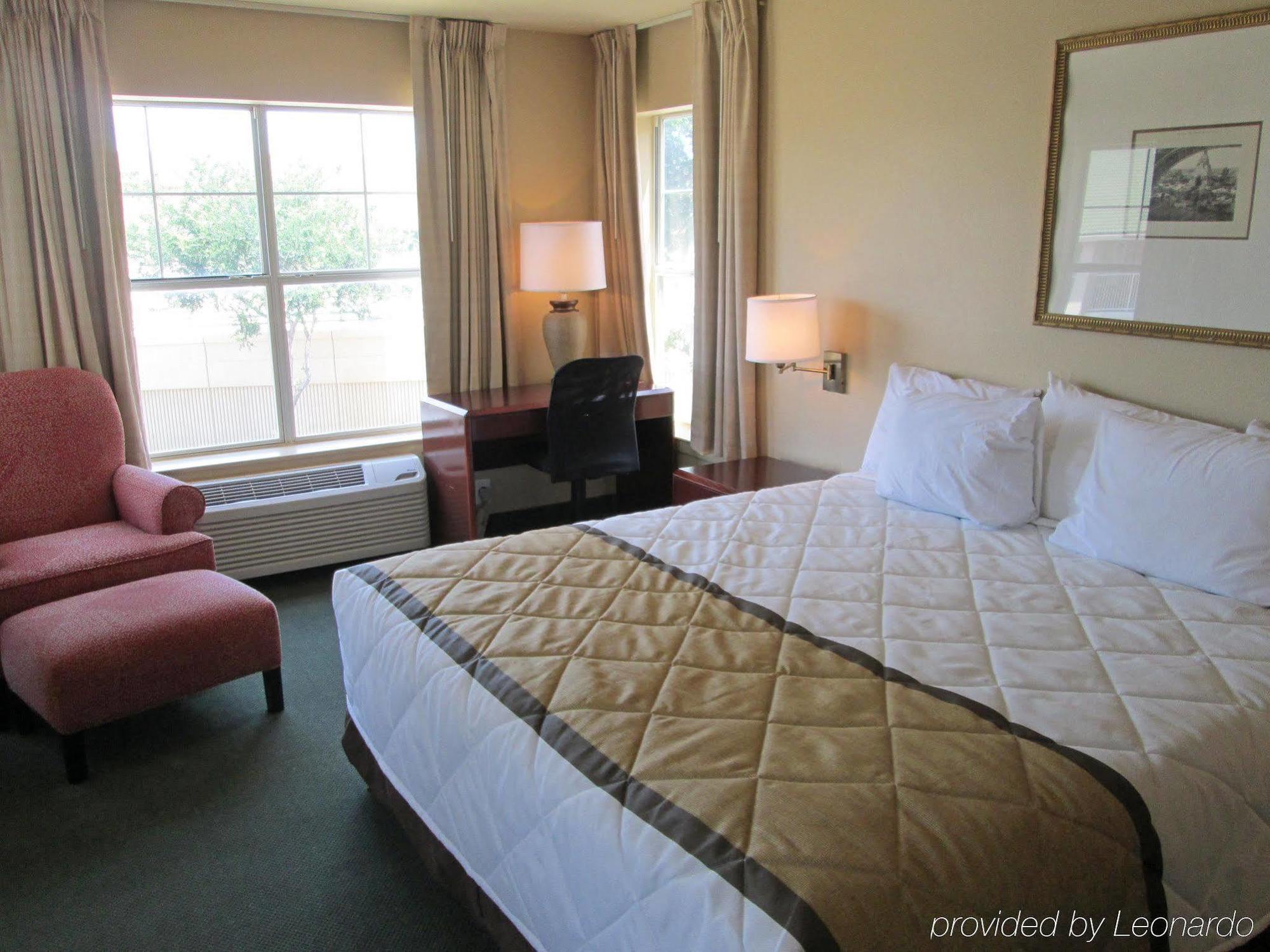 Extended Stay America Suites - Dallas - Vantage Point Dr Екстериор снимка