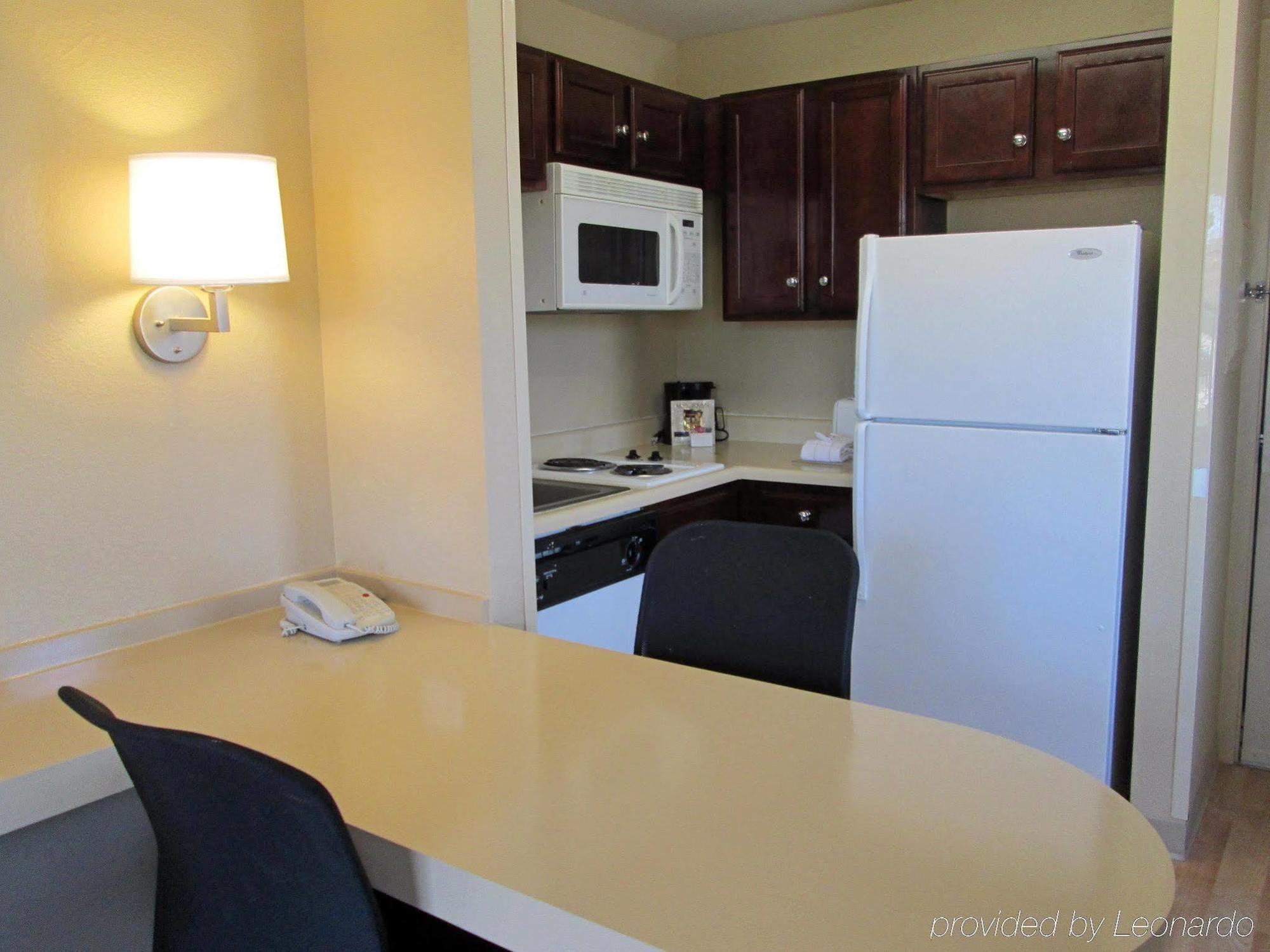 Extended Stay America Suites - Dallas - Vantage Point Dr Екстериор снимка